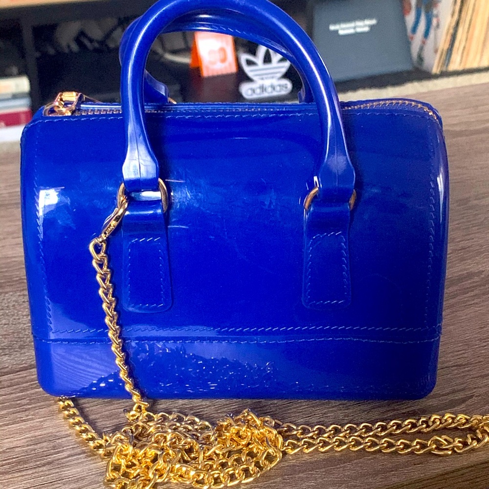 Crossbody purse